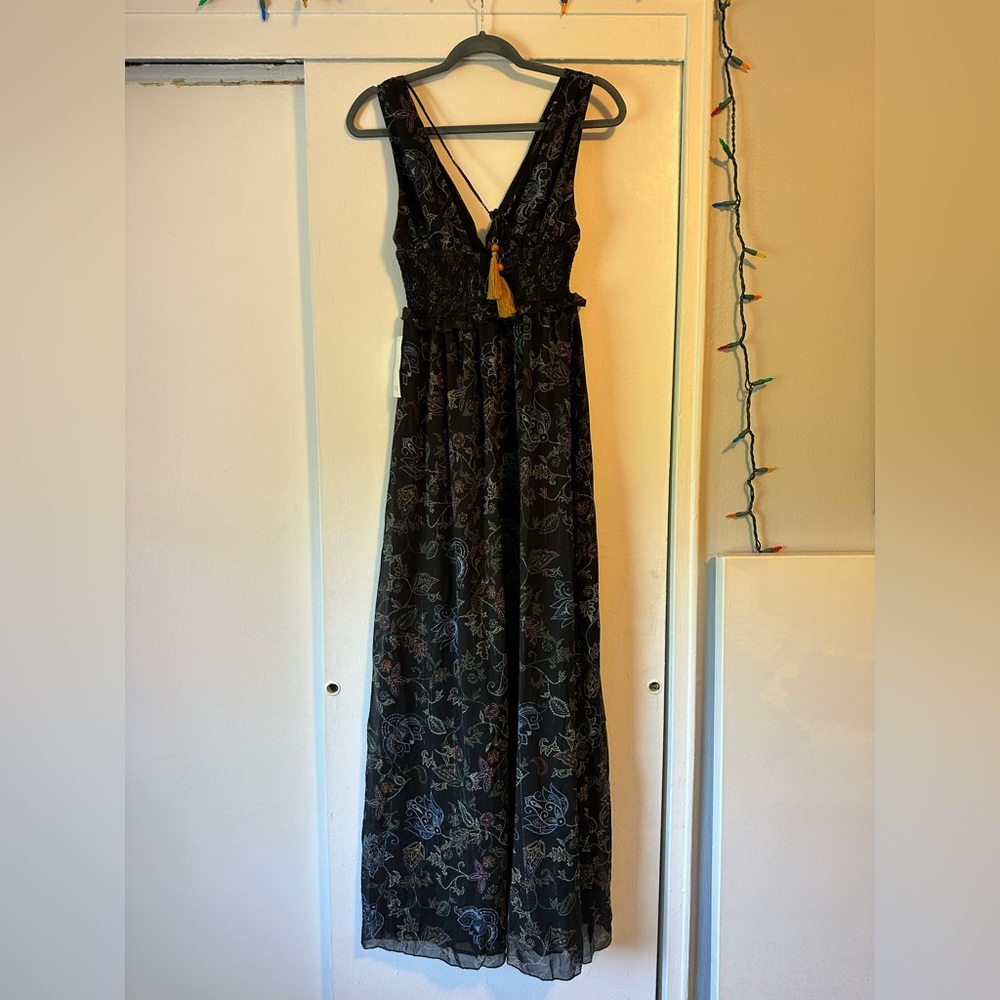 Tobi - Carli Smocked Lace Up Corset Maxi Dress 

XS / Black Multi